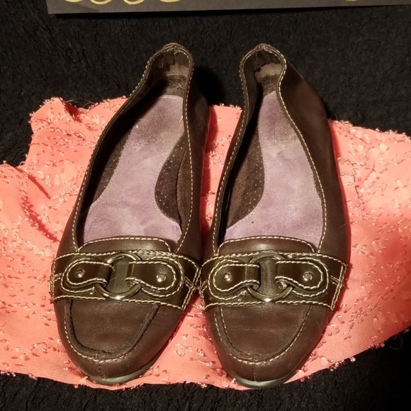 🐣Brown Loafers with Sivler Accent - Picture 2 of 7